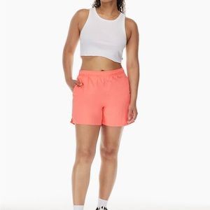 NWT Aritzia Tna Big Easy 5” Shorts